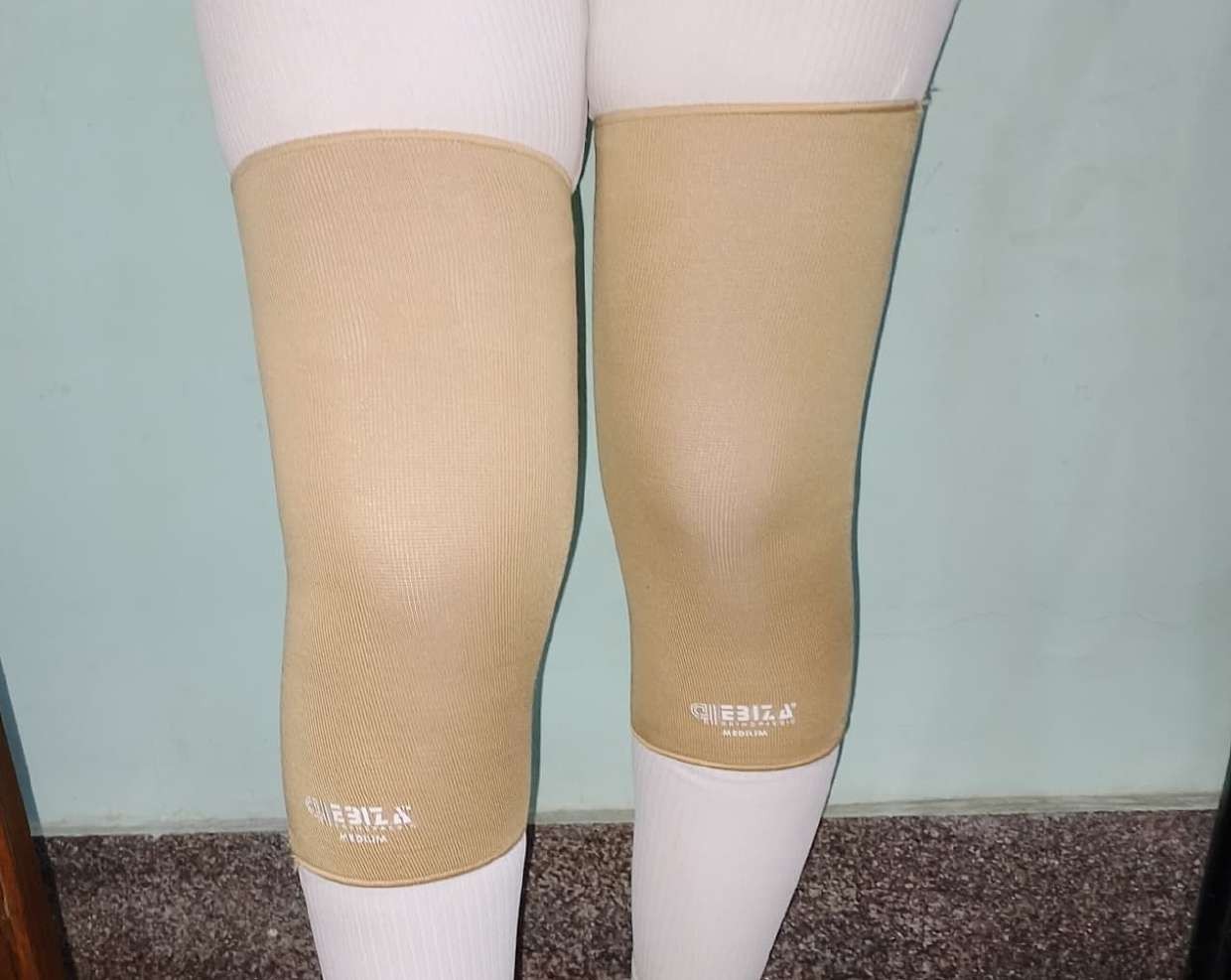Knee Cap Pair