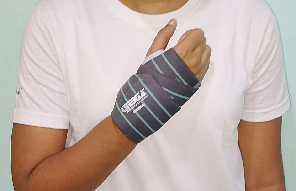 Wrist Brace with Thumb Support